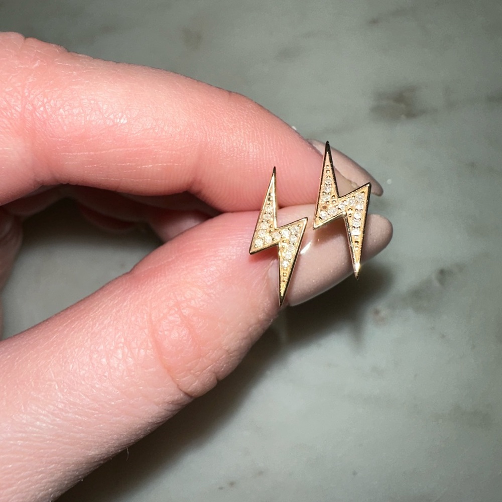 diamond lightning bolt earrings